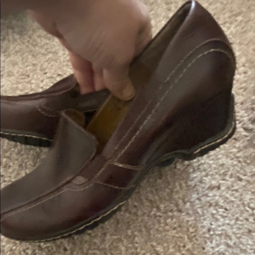 Comfort brand shoes